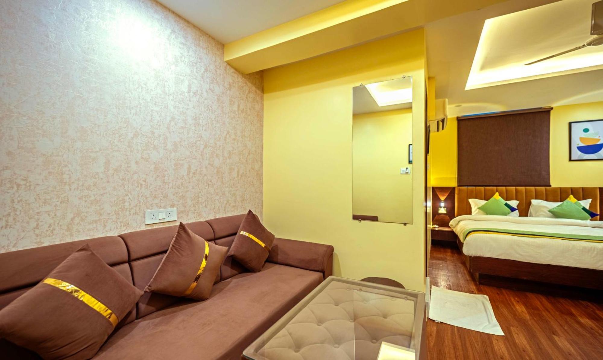 Treebo Taj Square, 10 Mins From Airport Hotel Patna  Exterior photo